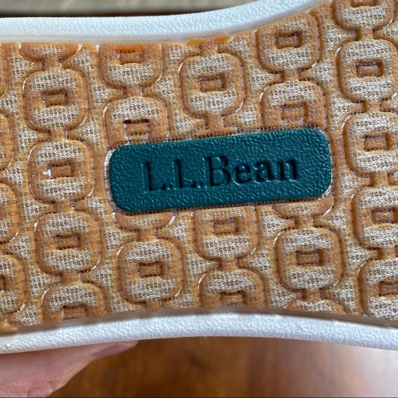 NWOT. L.L. Bean Sunwash Canvas Sneaker. 6 M - Picture 5 of 7